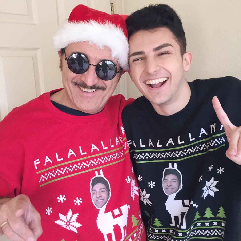 Image - Issa Twaimz with his Arabic dad, Tony. 