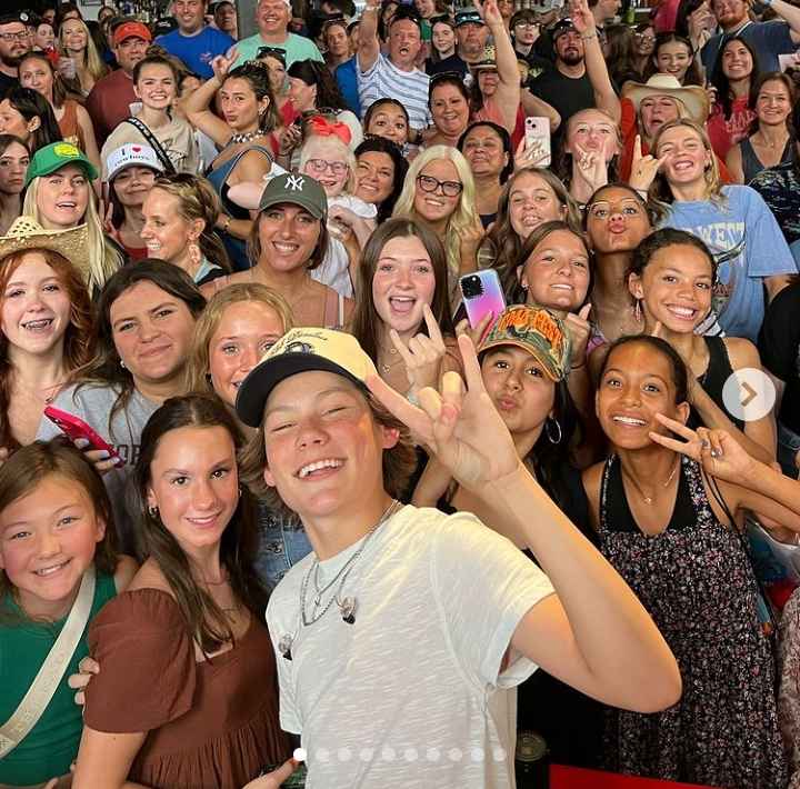 Image - Maddox Batson with his fans and supporters at one of his live performances. (Source: @maddoxbatson / Instagram). 