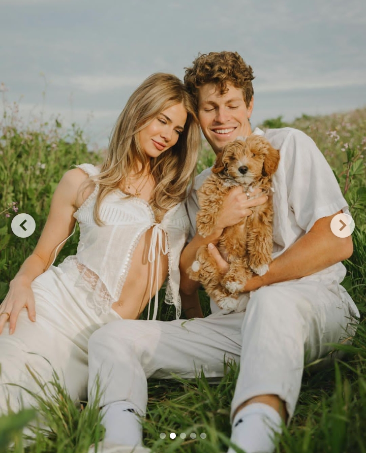 Image - Hannah Thomas with her boyfriend, Ben Azelart, and their pet dog. (Source: @BenAzelart / Instagram). 