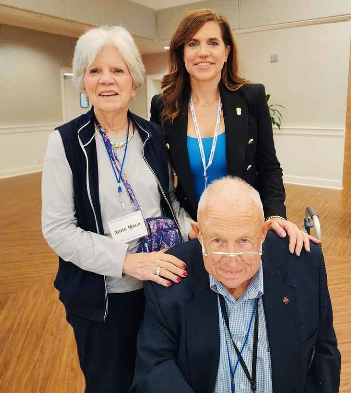 Image - Nancy Mace in a family photo with her parents, James Emory and Anne Mace. 