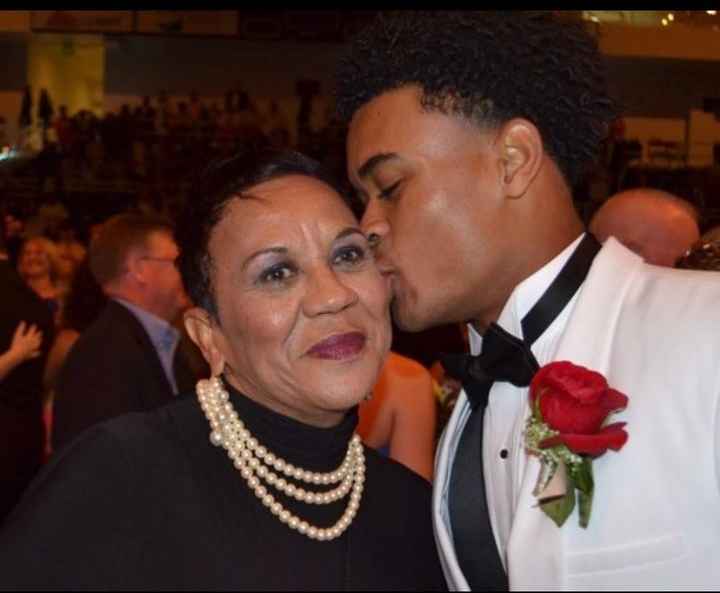 Image - Jalen Tolbert in a cute lil photo with his mom, Mrs. Tolbert. 