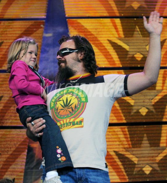 Image - Jamey Johnson pictured with his daughter, Kylee Johnson, while she was still a child. 